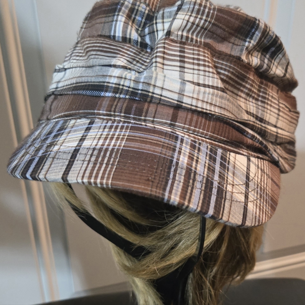 Ladies Hat $10.00